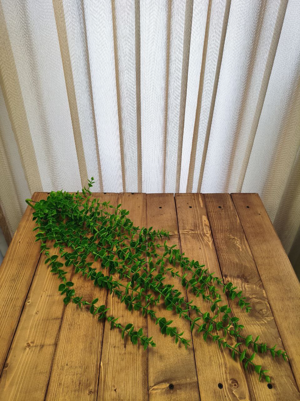 گل مصنوعی مدل بوته آویز ریسه شمشاد ۱۵ شاخه